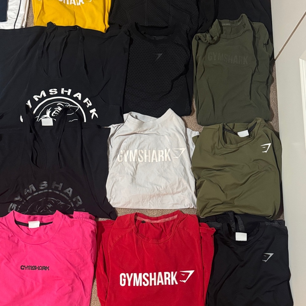 Gymshark Bundle (*rare items*) - Picture 4 of 8